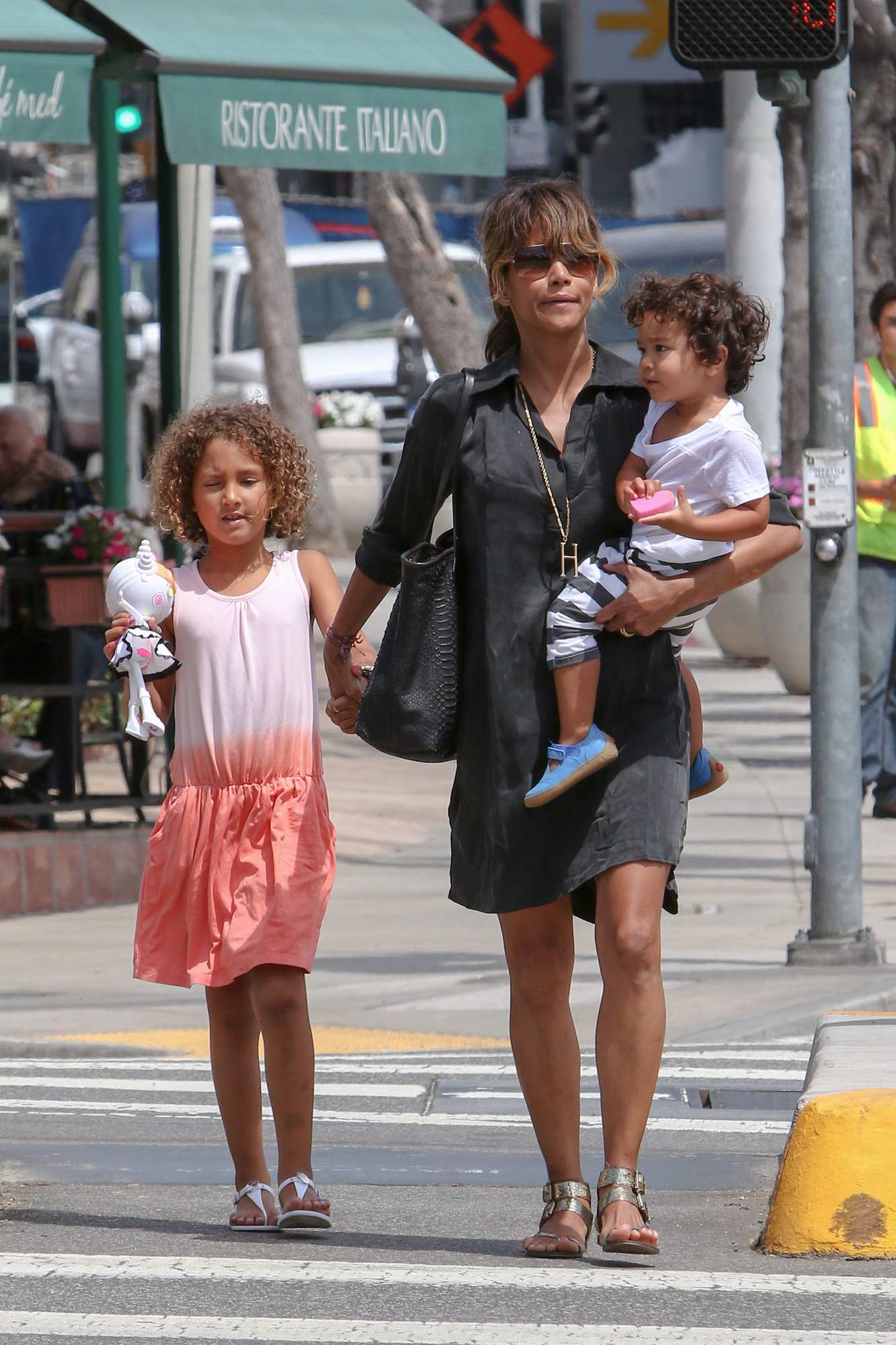 halle-berry-with-nahla-and-maceo-family-day-in-la-